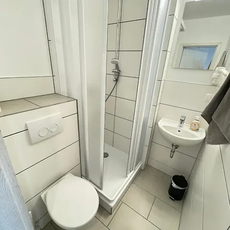 ゲストハウス Sonnenschein 3*