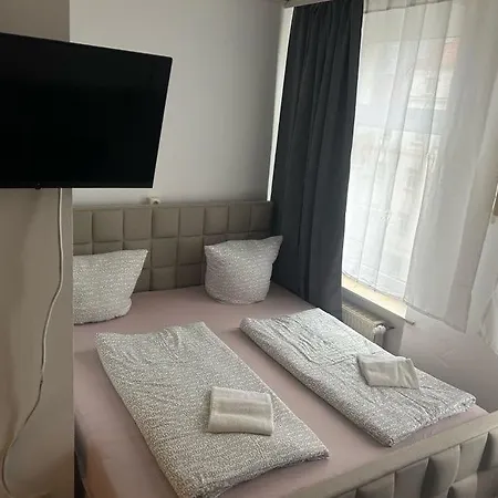 Sonnenschein ゲストハウス 3*